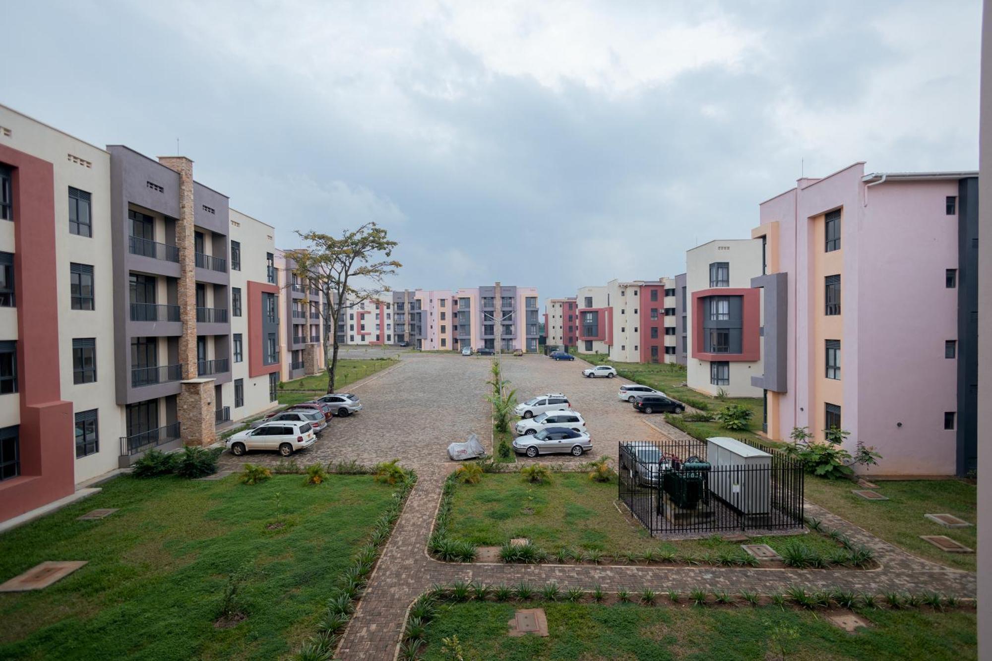 Apartment In 1 *