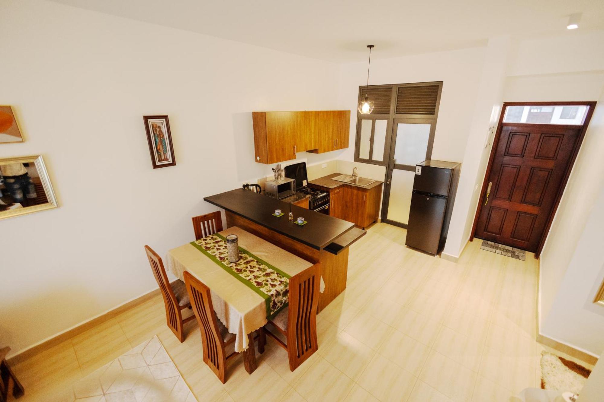Apartment In 1 *
