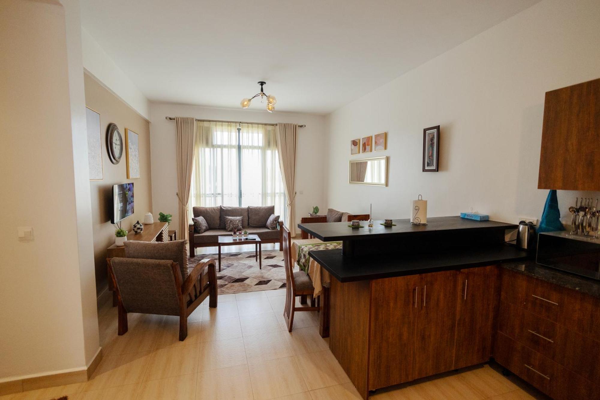 Apartment In 1 *